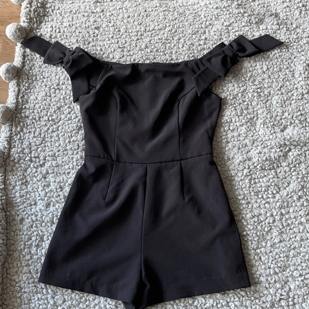 Romeo+Juliet Couture Black bow romper